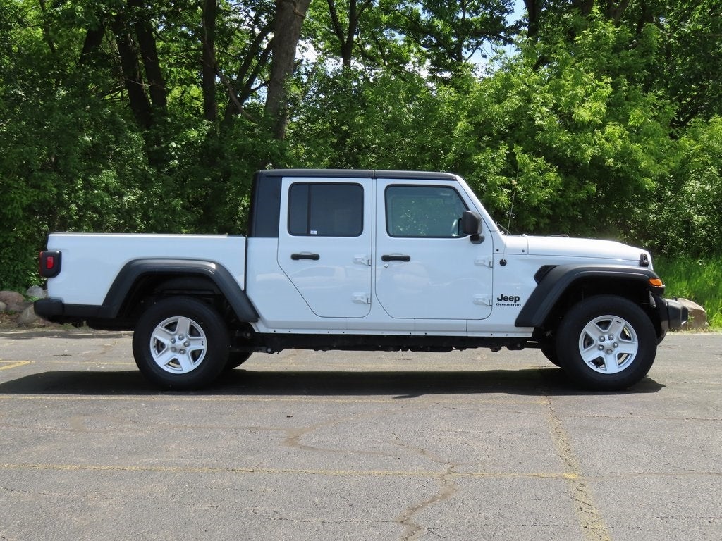 Used 2020 Jeep Gladiator Sport S with VIN 1C6HJTAGXLL123828 for sale in Oconomowoc, WI