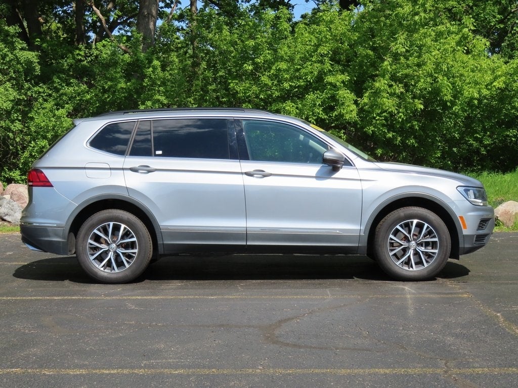 Used 2020 Volkswagen Tiguan SE with VIN 3VV3B7AX7LM045144 for sale in Oconomowoc, WI
